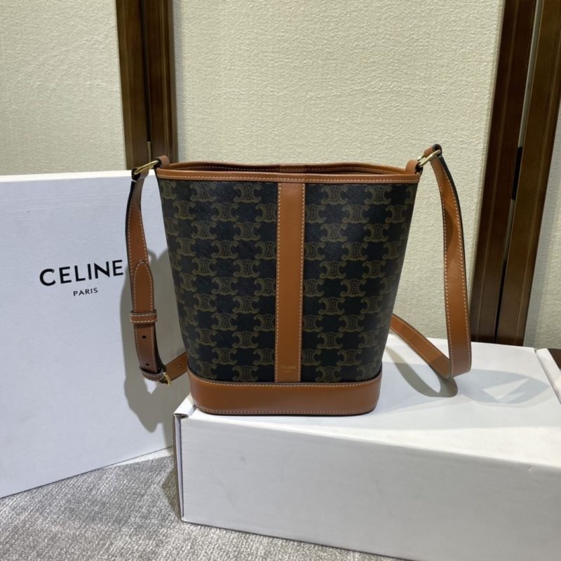 Ce1i*e bucket bags